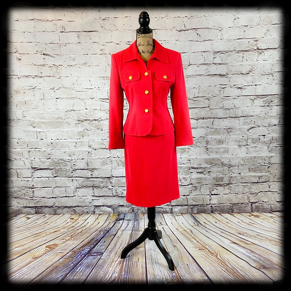Vintage Albert Nipon Coral Skirt Suit Size 4